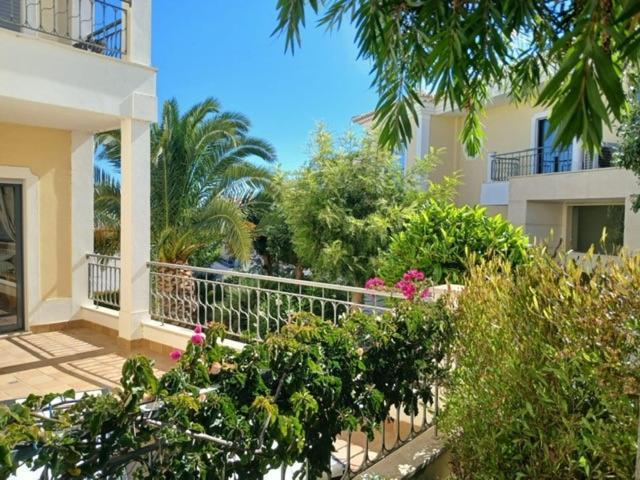 Apt Aurora Lote 80 3 Bedroom Лагос Екстериор снимка