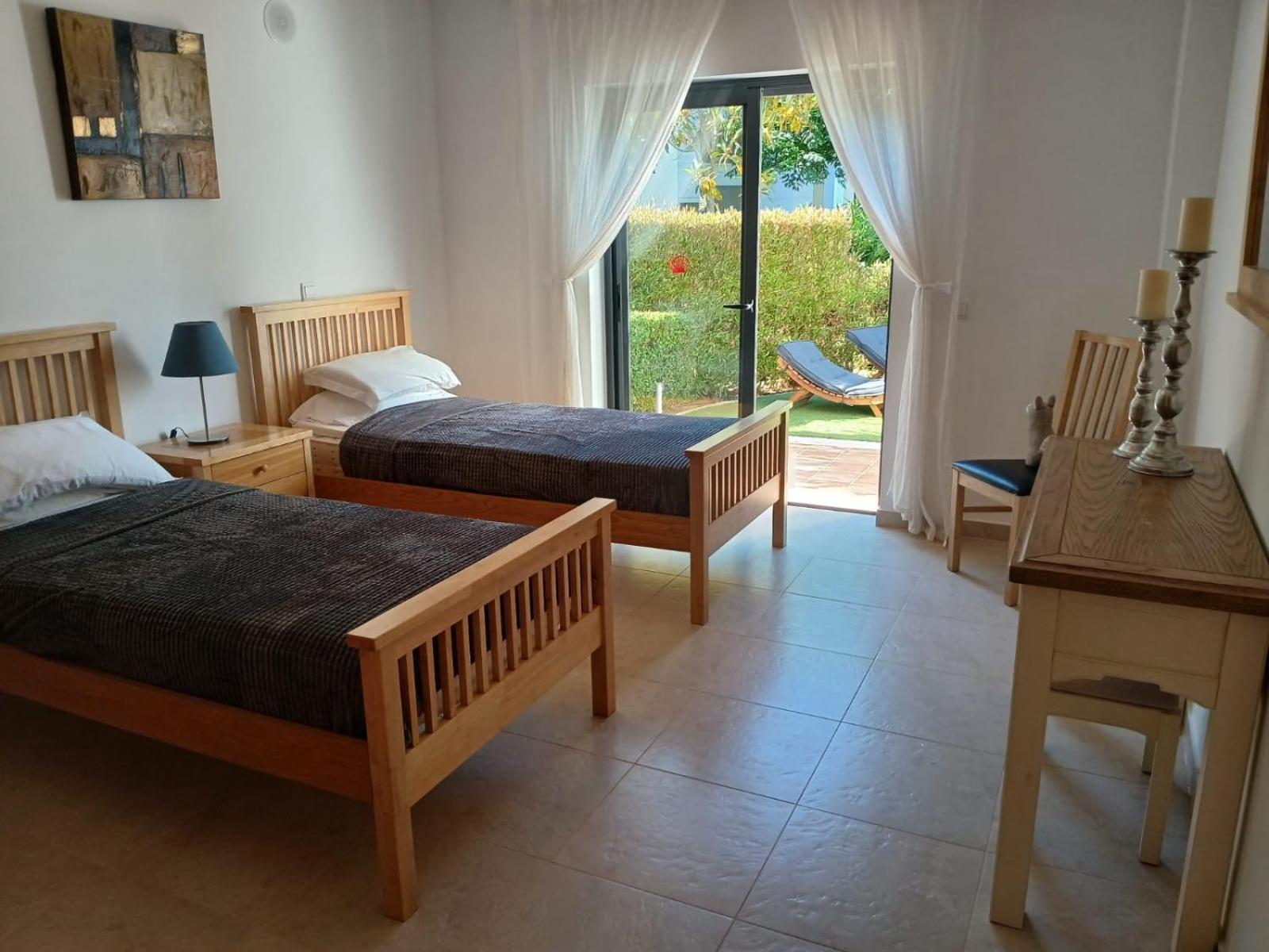 Apt Aurora Lote 80 3 Bedroom Лагос Екстериор снимка